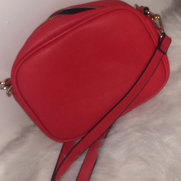 FREE W/$40 PURCHASE. Purse & Wallet 💯 - Picture 4 of 4